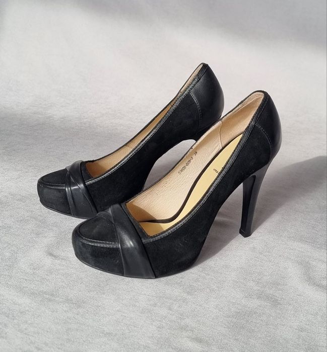 Женская обувь, туфли, натуральная замша. Размер 39