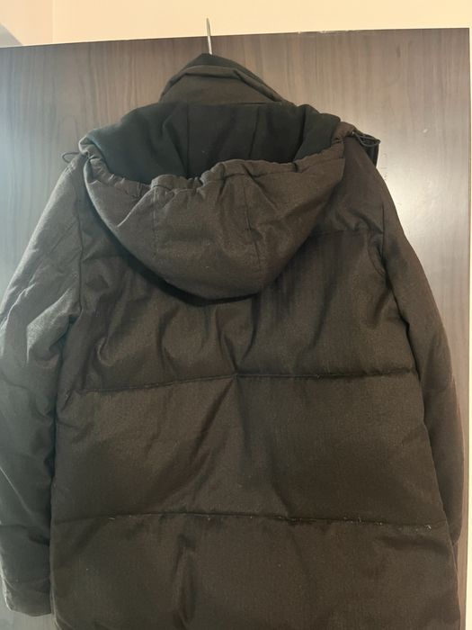 GUESS Geaca de iarna cu umplutura de puf masura S