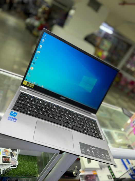 Ноутбук acer в хорошем состояние