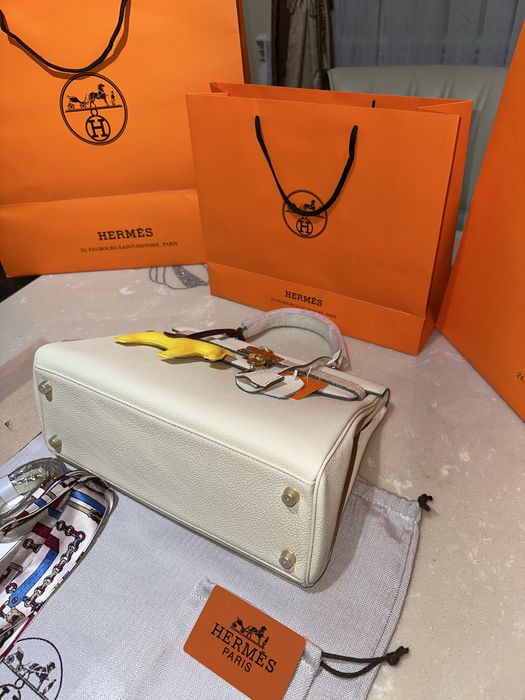 Geanta Hermes Kelly 32cm Crem/Accesorii Gold