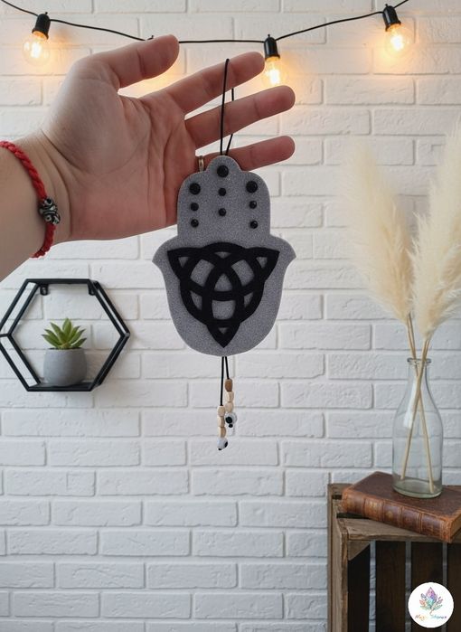 Подвеска хамса для дома.