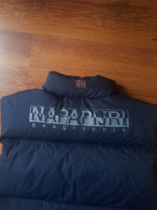 Napapijri двулицев елек младежки 12 години.