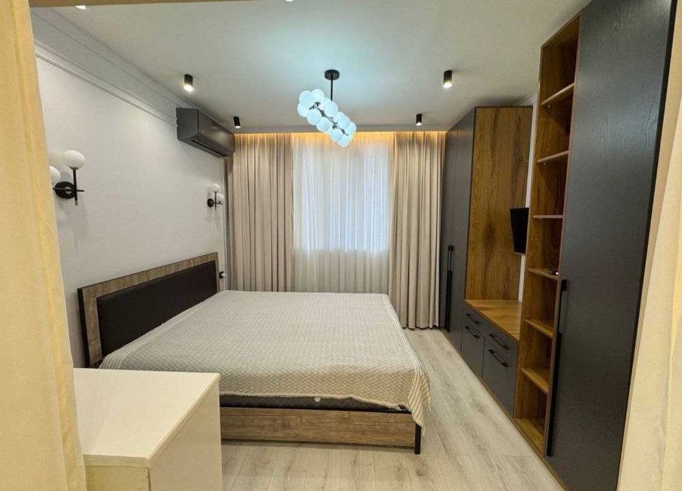 Sheriklikka kerak — Aybek metro yonidagi uy