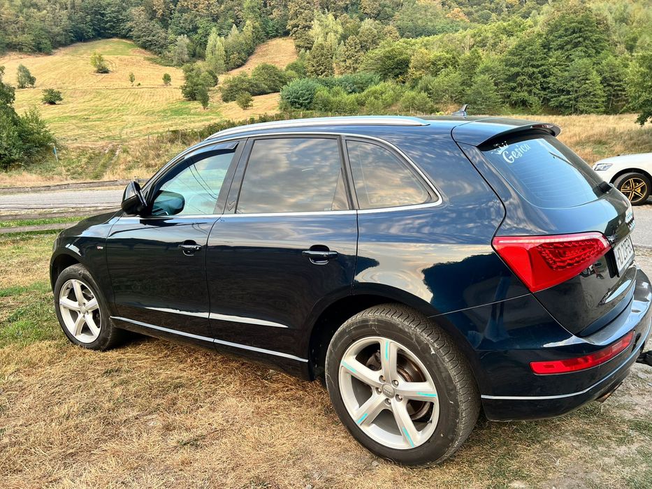 Aidi Q5 2L dizal 177 kai