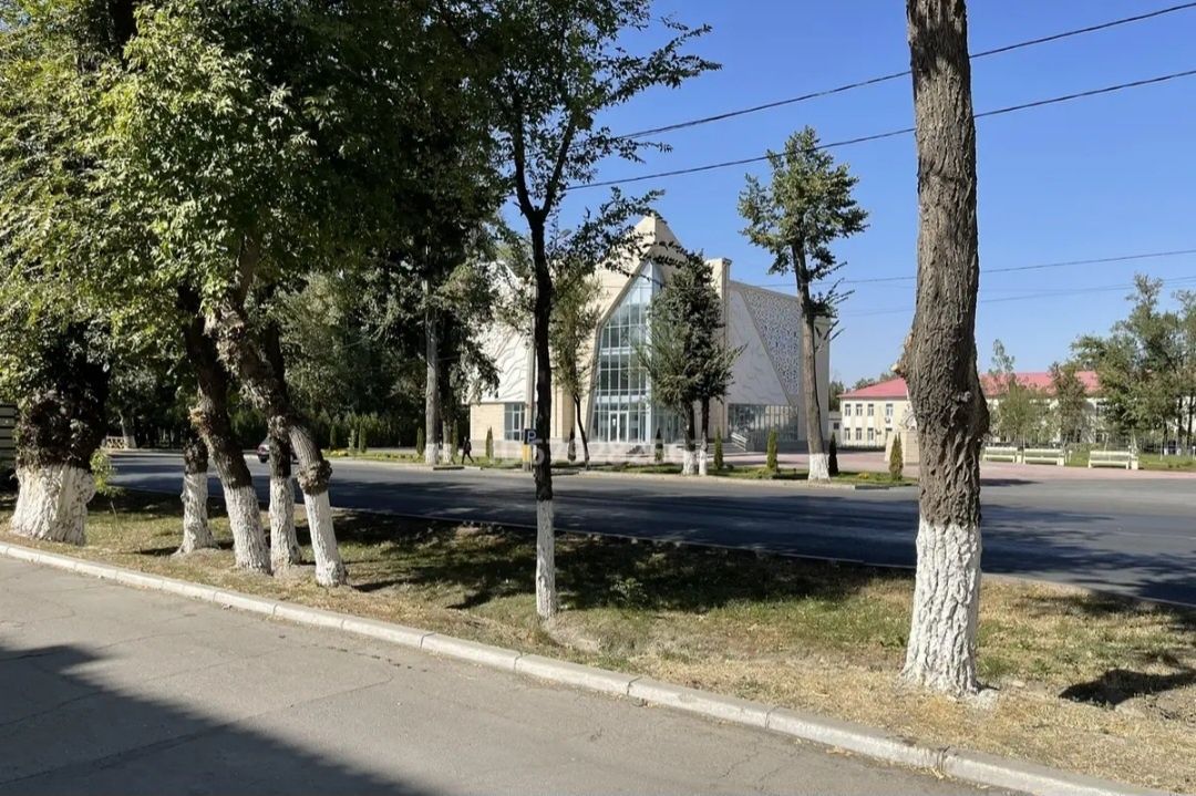 2-комн., Центр, 3 этаж (Казыбек би - Айтиева)