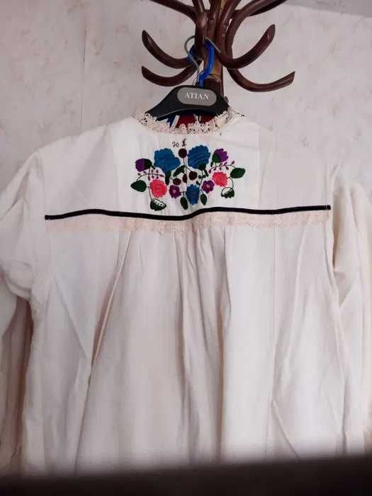 Автентични народни момински ризи