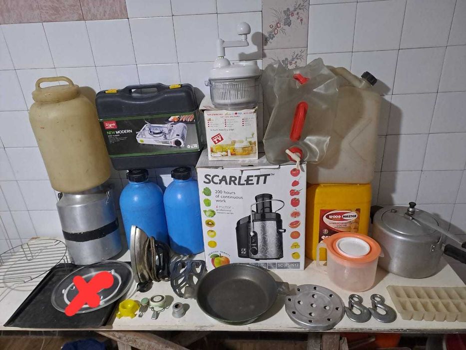 Советский утюг ,соковыжималка и другое