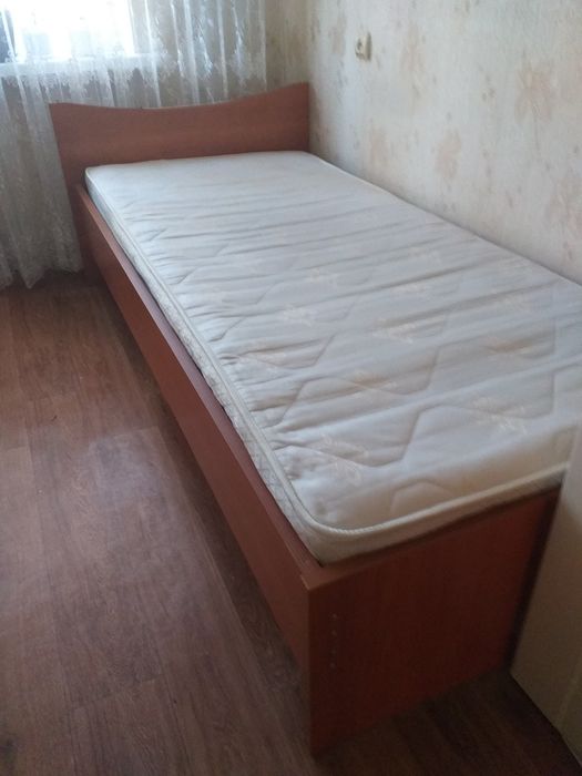 Односпальная кровать
