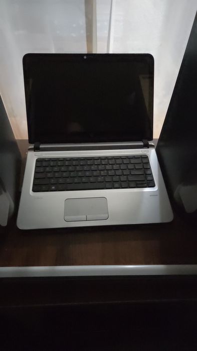 Продам ноутбук нр сенсорным экраном