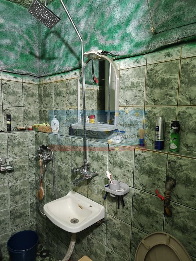 Продава се Тристаен апартамент в Перник, Тева - 70 кв.м за 829 €/кв.м - Снимка #12