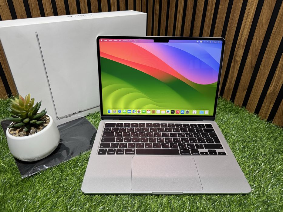 MacBook Air 13 Apple M3/16GB/SSD256GB/Цикл 18/Сотсояние Новое!Чек!