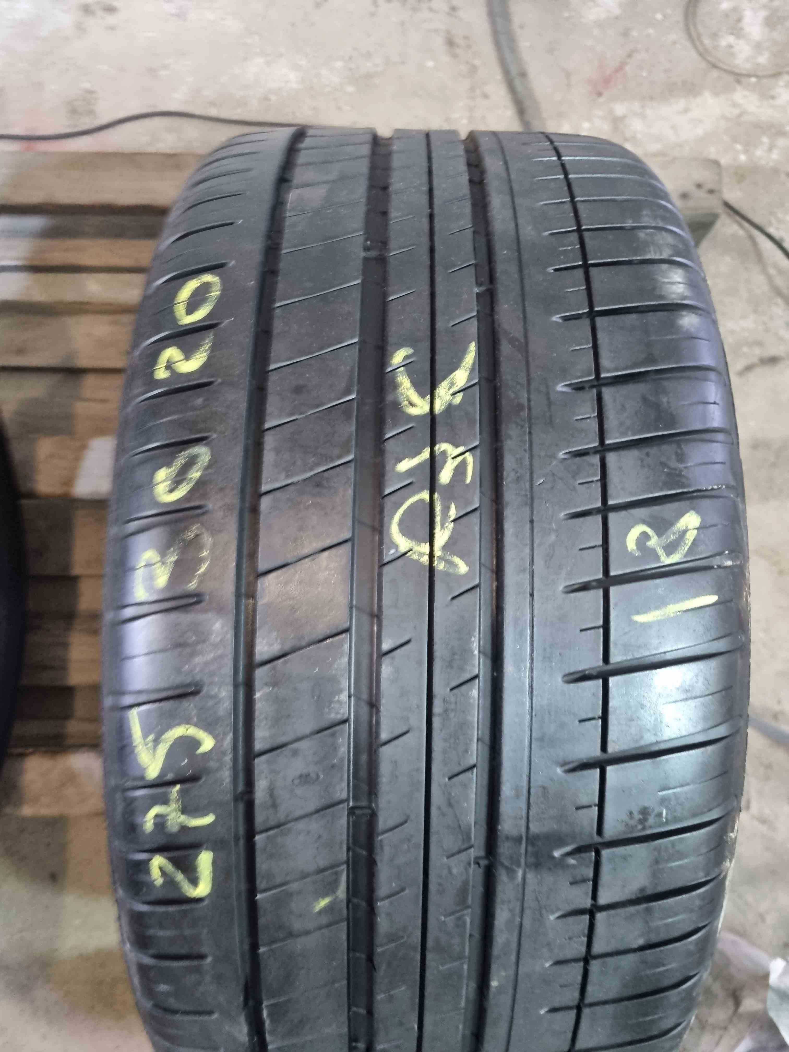 Anvelopa Vara 275/30 R20 MICHELIN Pilot Sport 3 ZP 97Y - Runflat