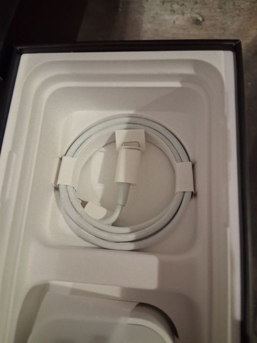 iPhone 11pm перфектен