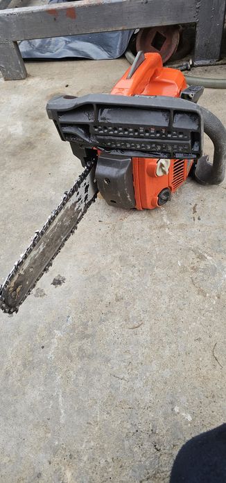 Drujba husqvarna t425 ,tâmplărie, uz casnic ,profesionala