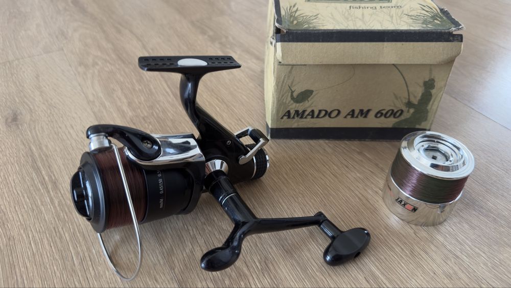 Vand 2 lansete + 2 mulinete crap 3,6 m, 2 buc