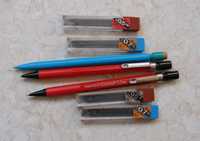 Продавам автоматични моливи и графити за моливите 0,5 и 0,7