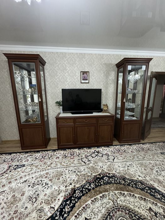 Комод и сервант для посуды 2 штуки