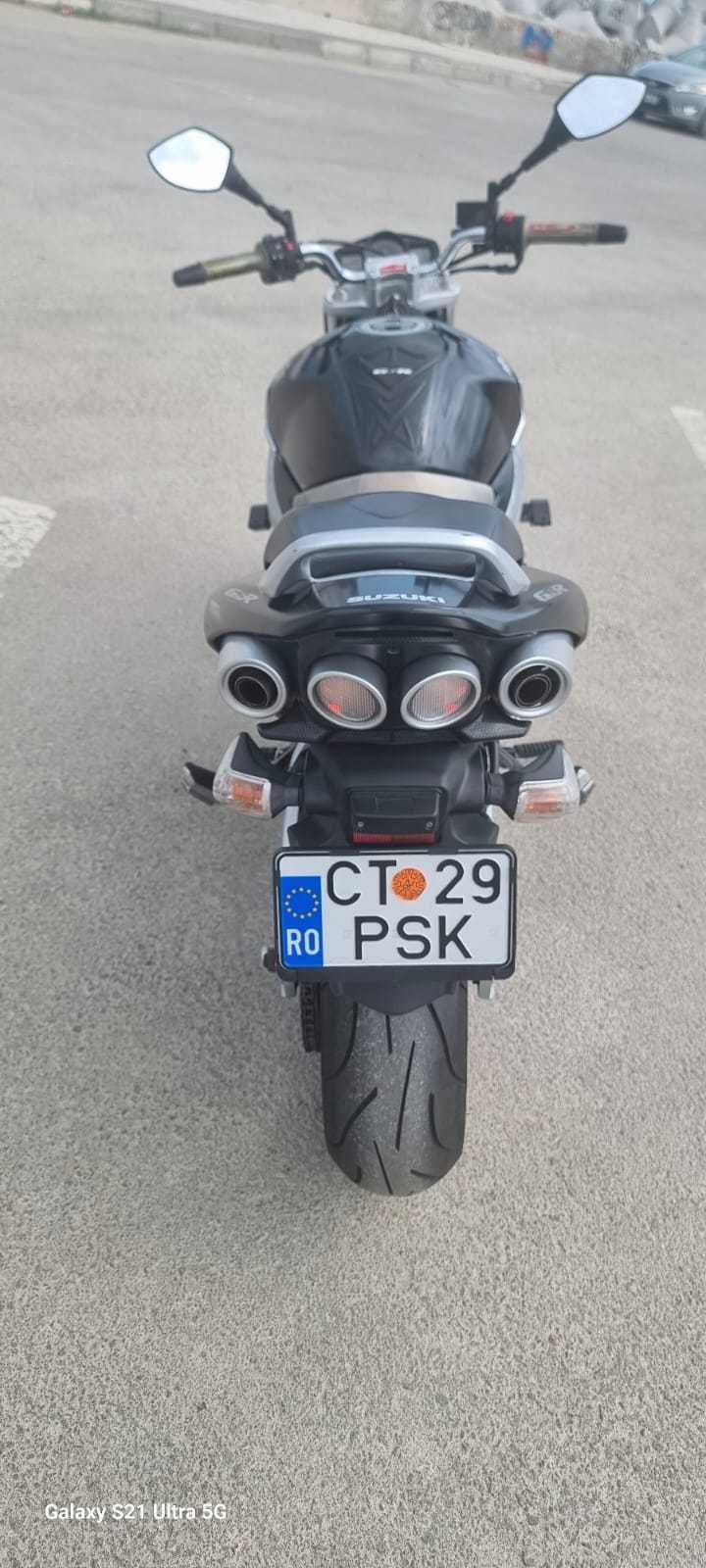 Suzuki GSR600 2006
