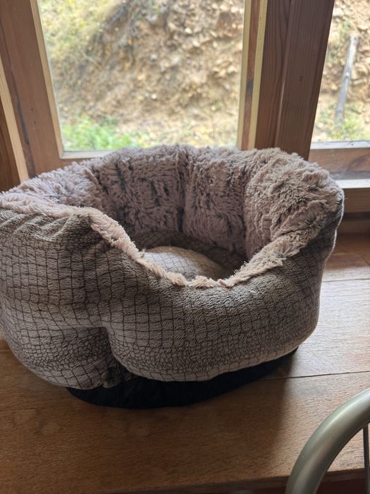 Легло за малка порода куче или котка - размер 40 х 40