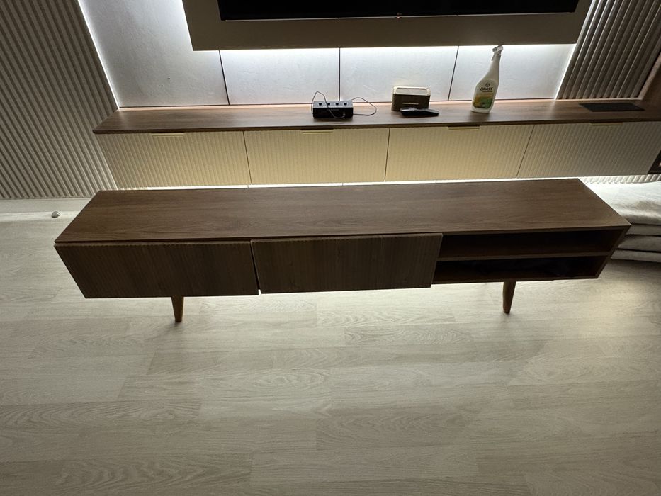 Тумба под телевизор