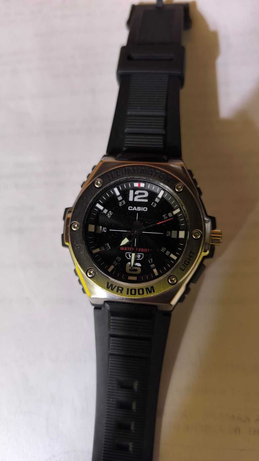 Часовник Casio - почти неизползван !