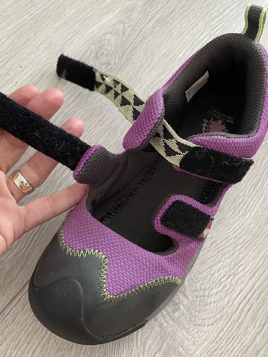 Sandale new balance marime 35 interior 22 cm