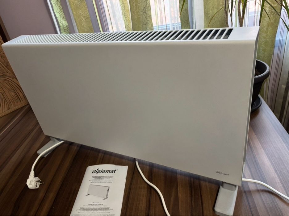 Конвектор Delonghi