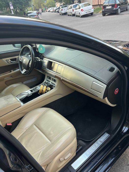 Jaguar XF 2013 2.2 Diesel