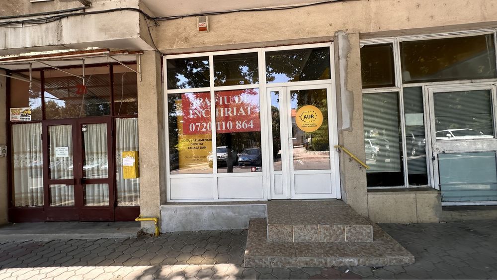 Spatiu de inchiriat Str. Horea Tarnaveni langa Posta cu vad comercial