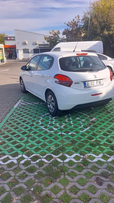 Peugeot 208 1.6 hdi