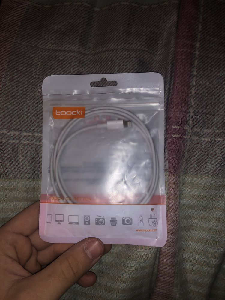 Iphone кабелче за зареждане