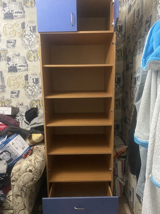 Продаю. В хорошем состояннии. Царапин нету! В разобранов виде.