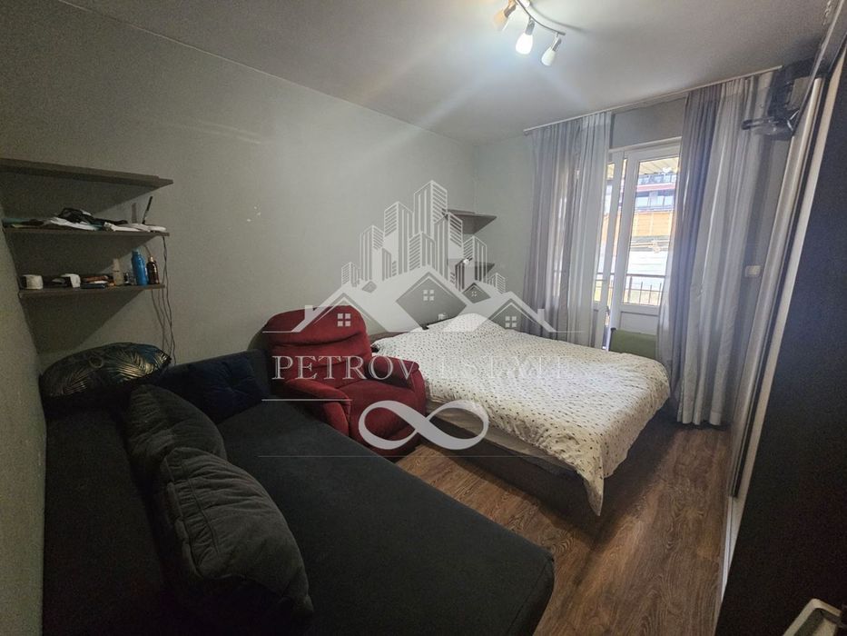 Продава се Четиристаен апартамент в Велинград - 133 кв.м за 1450 €/кв.м - Снимка #3