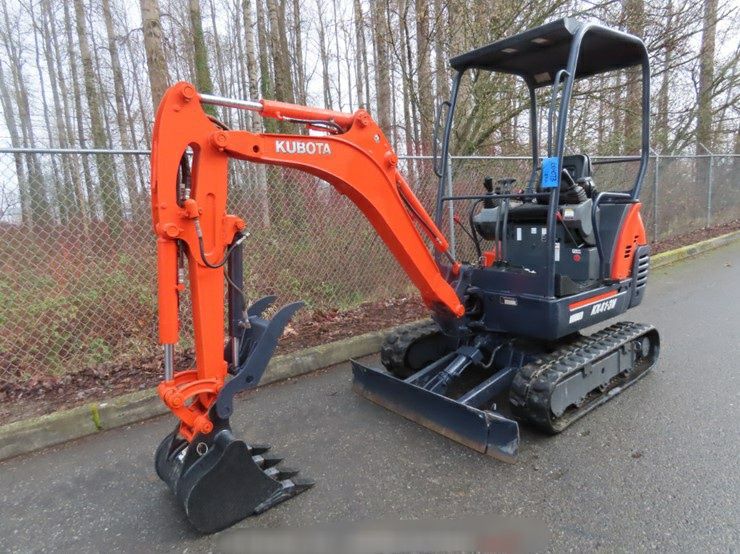 Inchiriez miniexcavator 1m latime CUPA 25,40,45 100 ron