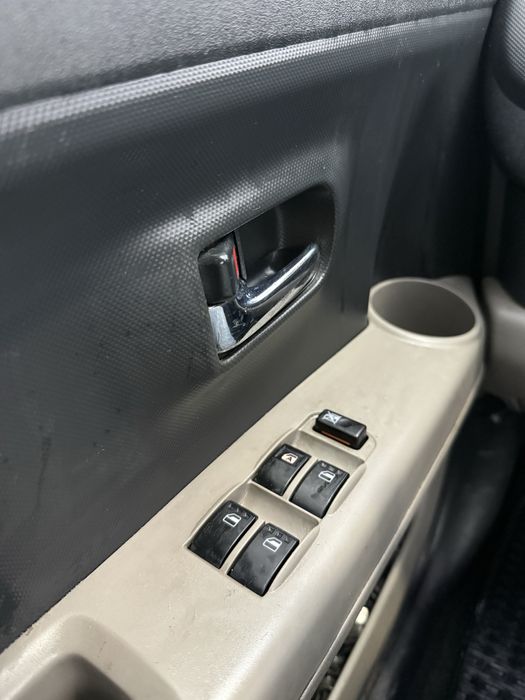 Toyota(Sirion Daihatsu)