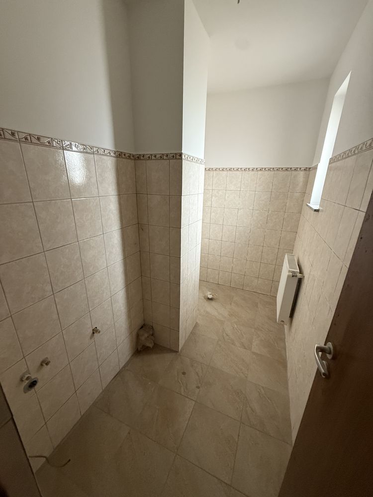 Ofer spre Vanzare Aparament cu 1 Camera / Studio zona Str. Poligonului