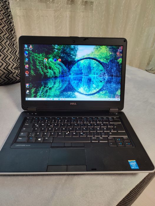 Laptop gaming școală Dell i5 Ram 8Gb ddr4 video 4Gb ssd win10 GTA CSGO