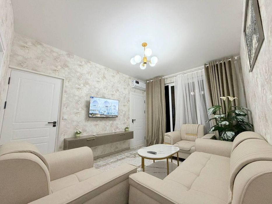 Продаётся квартира Чиланзар 7 квартал 2в3/2/4 меб тех спорт товары