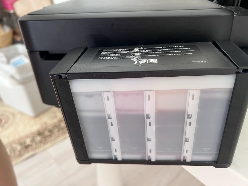 Продам мфу принтер сканер epson L222
