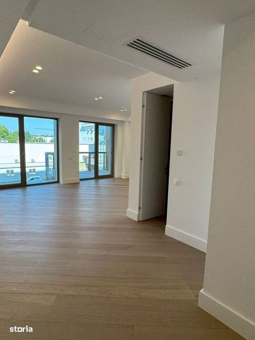 Sansa unica:  Studio Cortina 126 Iancu Nicolae Pipera I Comision 0%