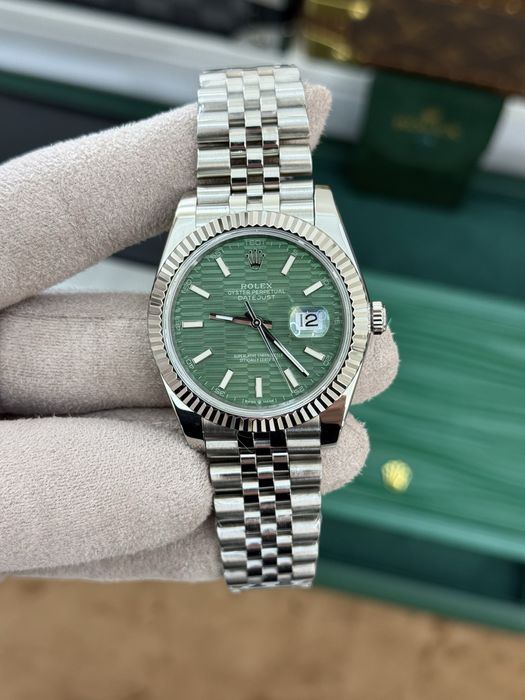 Rolex Date-Just 41mm Mint Dial