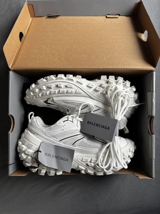 Balenciaga Defender/Bouncer 42