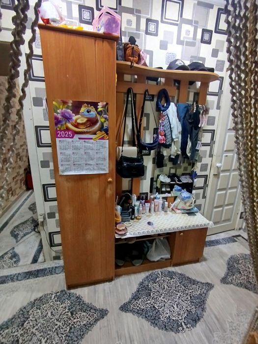 Продается шкаф прихожка