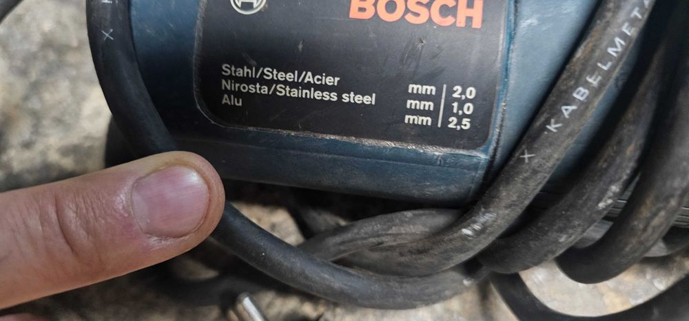 Masina de stanțat Bosch GNA 2.0