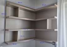 Bibliotecă etajată, pe colț, în stare impecabilă