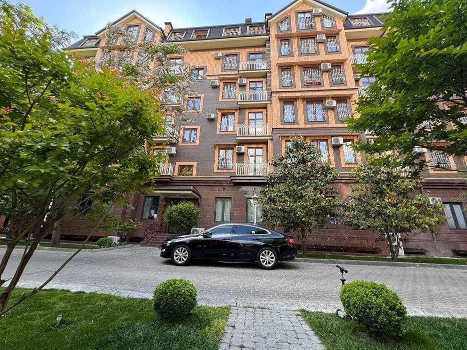 Сдаётся 2х комнатная квартира 61м2 Ж.К. "Амир Тимур" (сша)