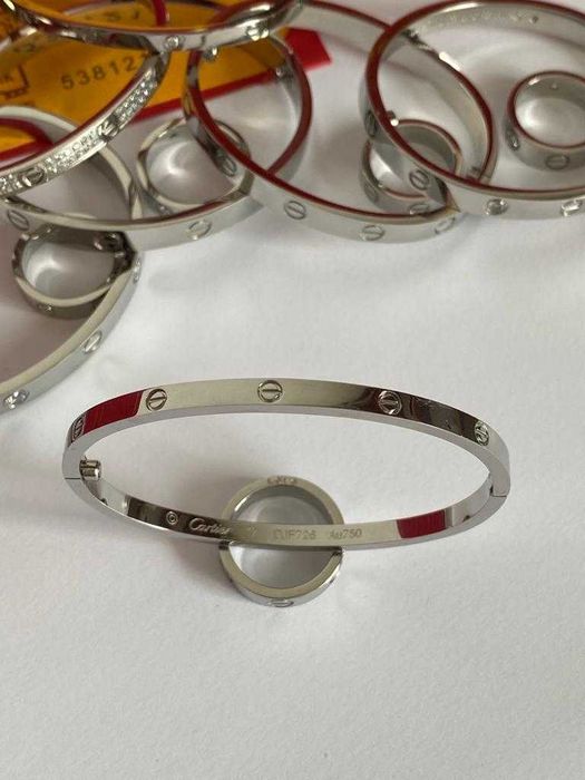 Brățara model slim Cartier LOVE 17 White Gold 750