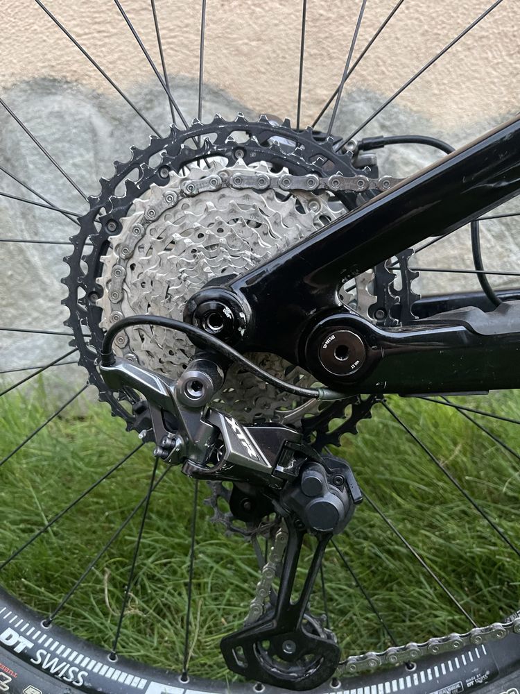 Canyon Torque 2023 CF 9 L размер КАТО НОВО