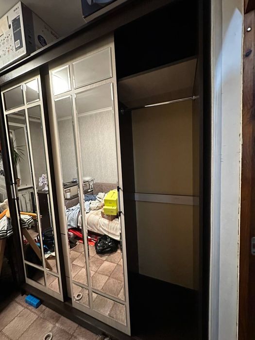 Продам шкаф купе