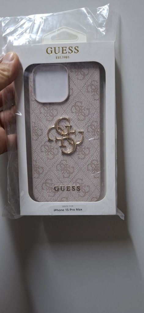 Кейс за iPhone 13 14 15 16 GUESS
